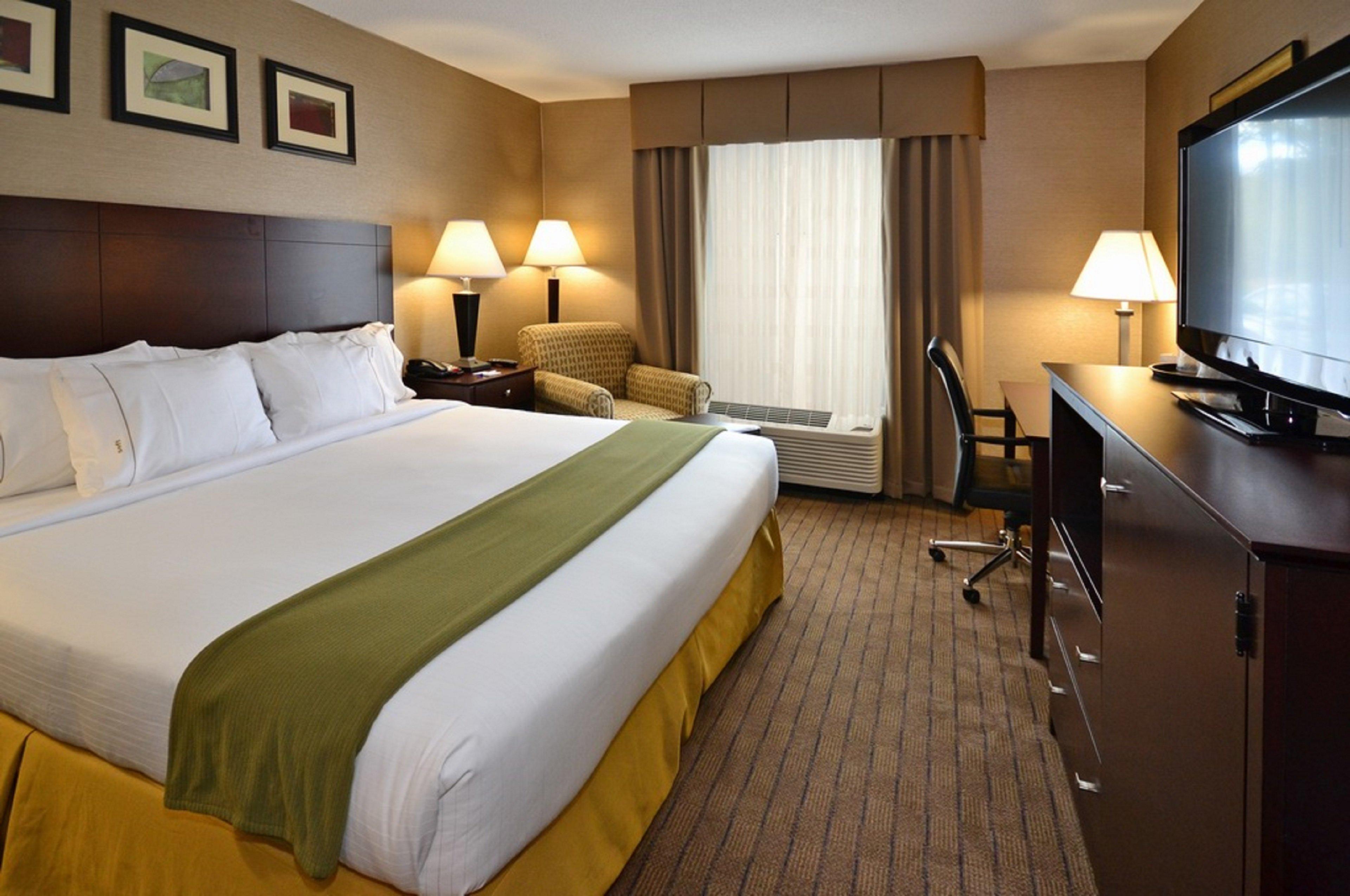 Holiday Inn Express Boston Brockton By Ihg Exterior photo