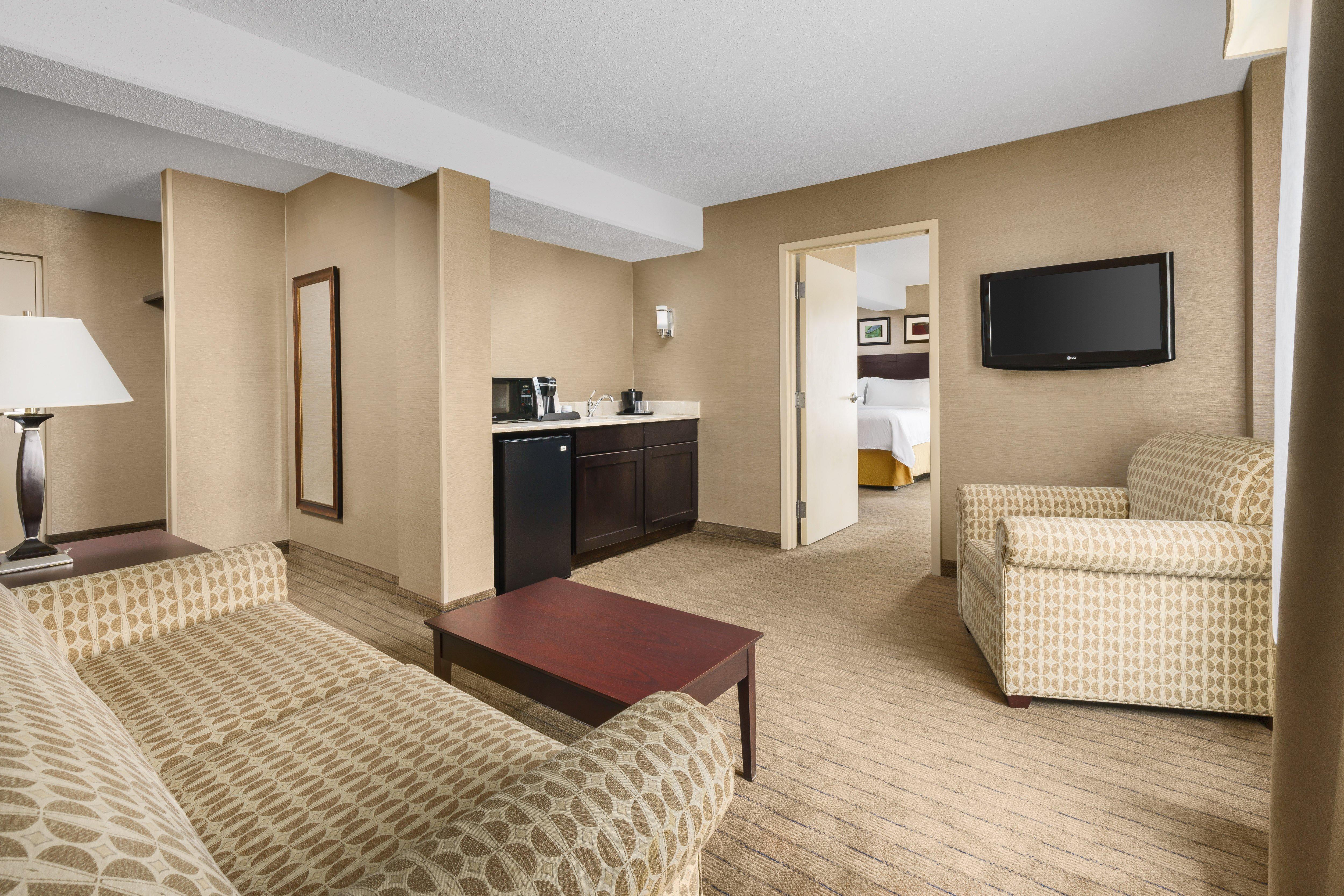 Holiday Inn Express Boston Brockton By Ihg Exterior photo