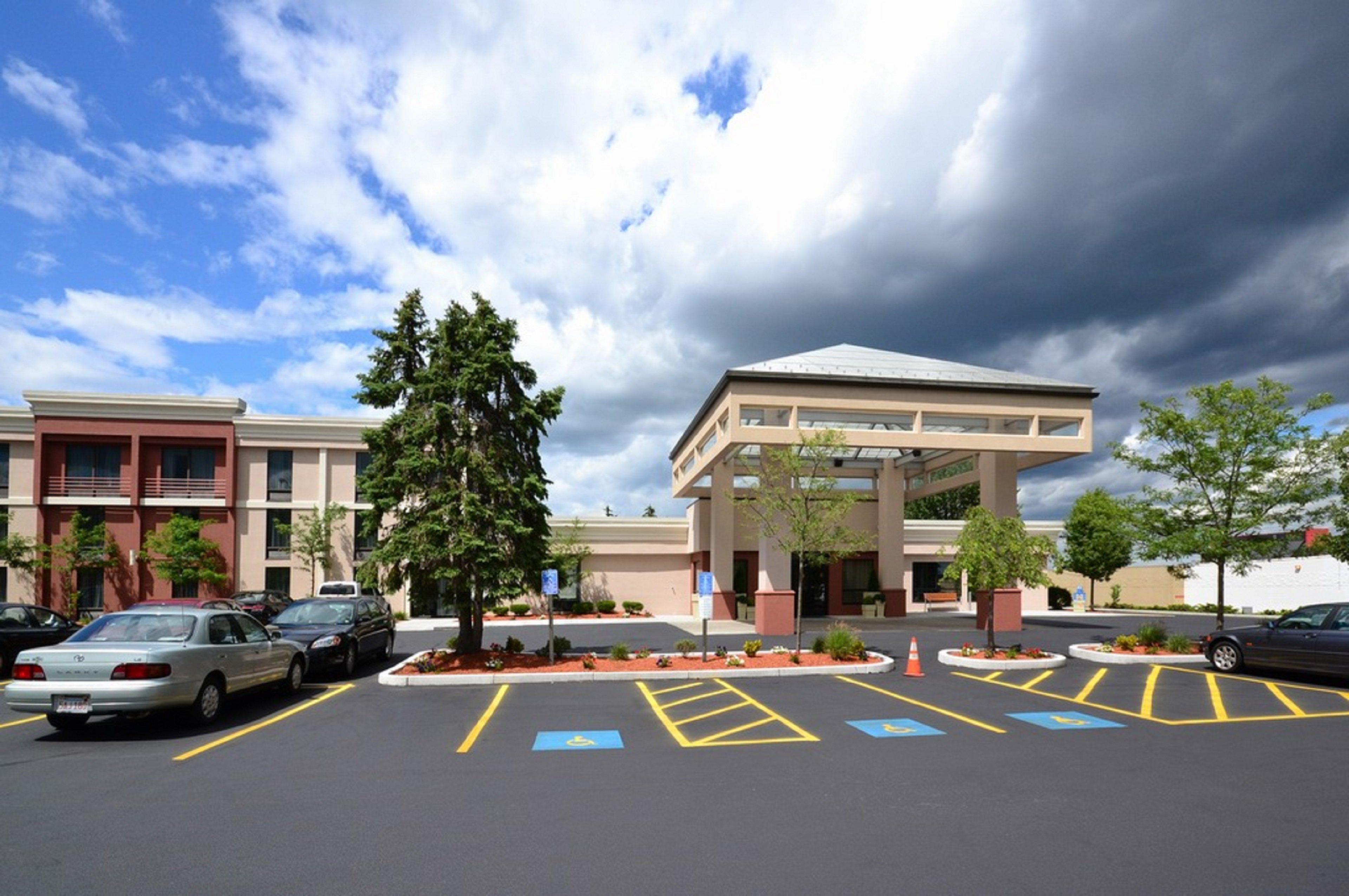 Holiday Inn Express Boston Brockton By Ihg Exterior photo