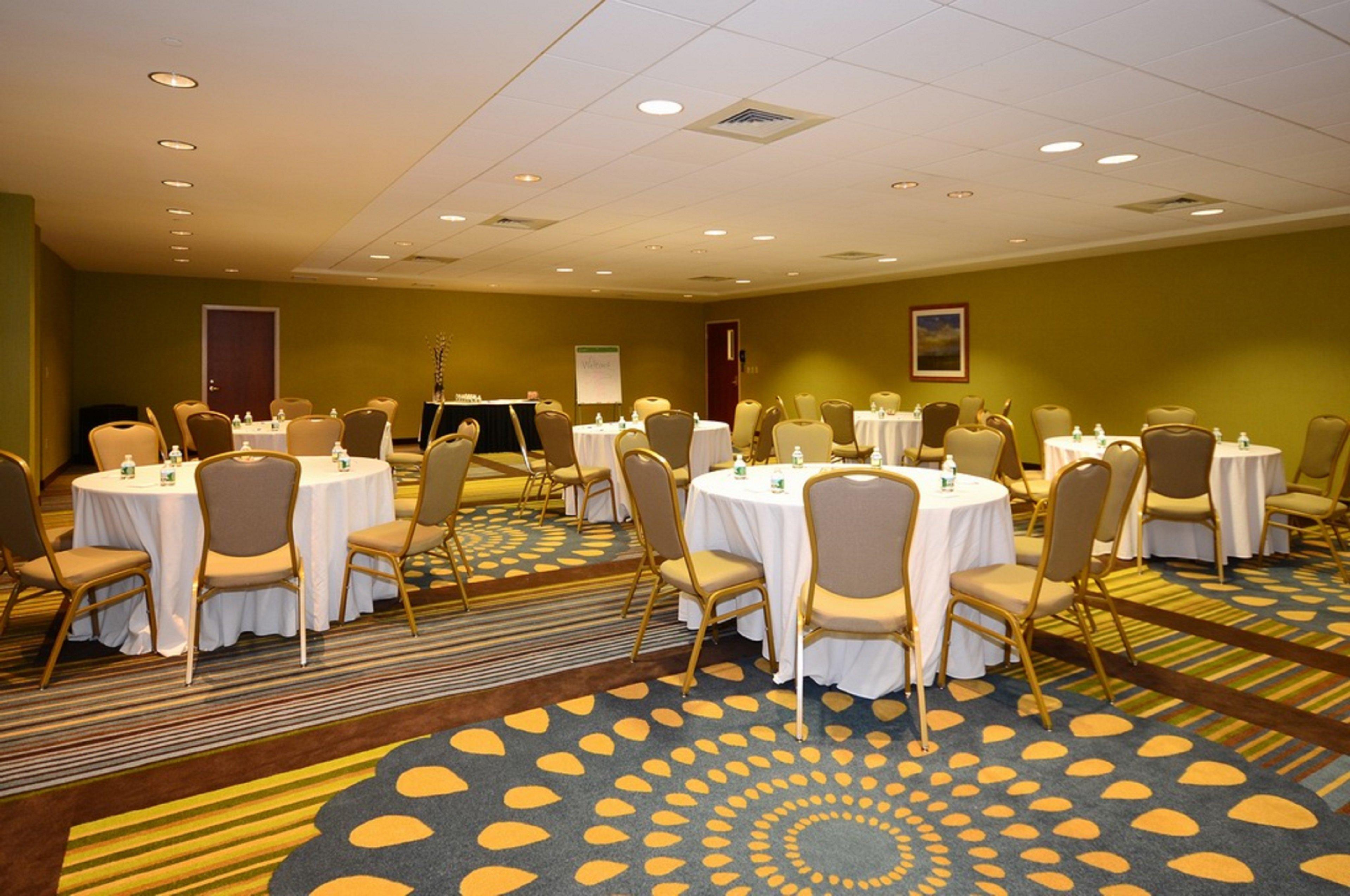 Holiday Inn Express Boston Brockton By Ihg Exterior photo